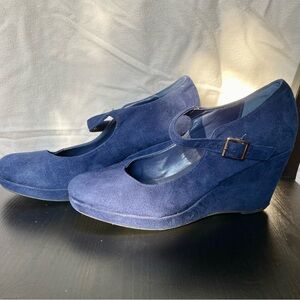 Women’s Blue wedges
